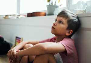 Consulta con una Psicóloga Infantil en Miami para fortalecer la autoestima infantil Psicóloga Infantil en Miami ayudando en el desarrollo emocional de los niños