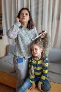 Miami child therapist guiding children through emotional challenges